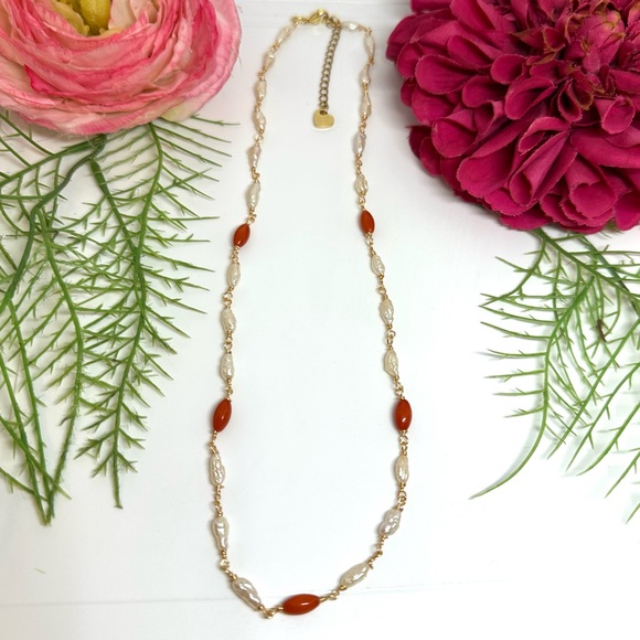 NEW⚜️Coral & Baroque Pearl Beaded Necklace